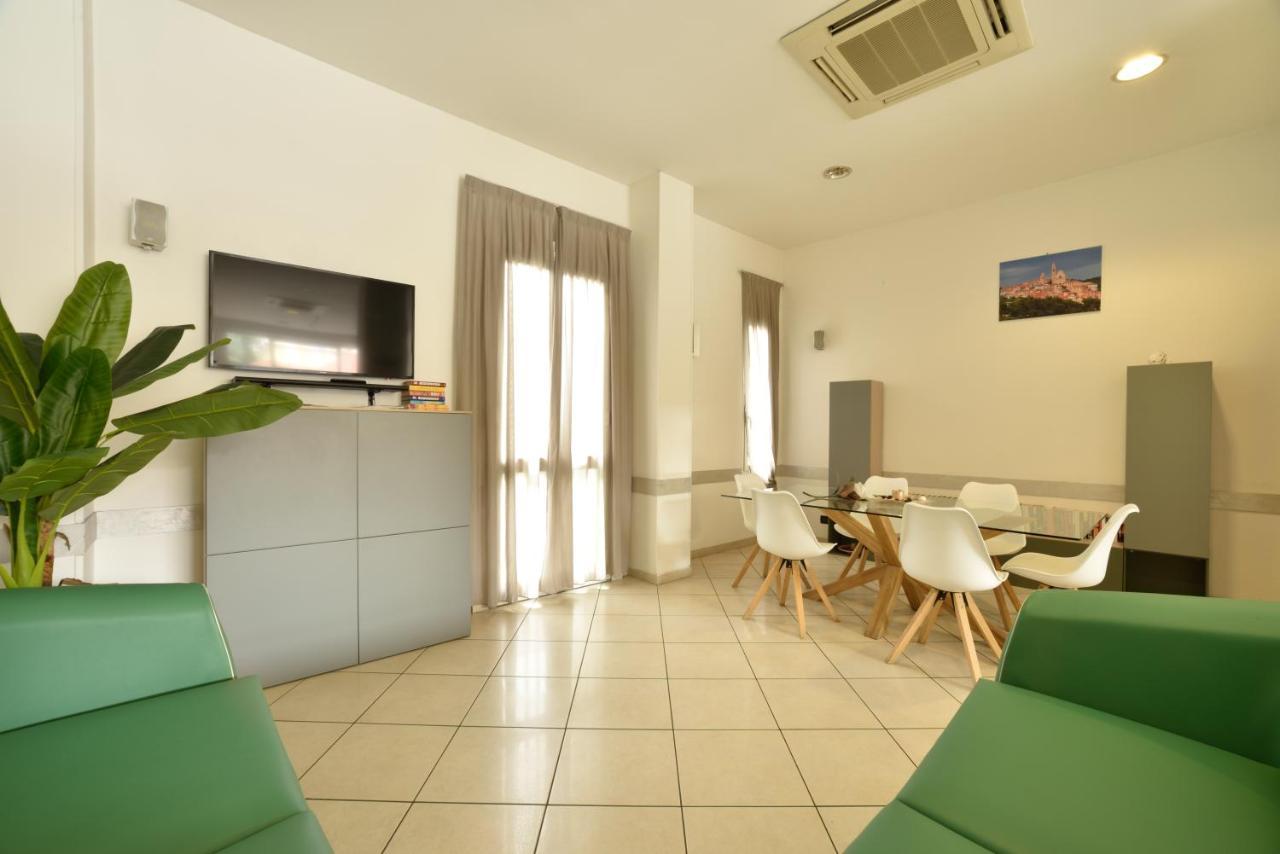Hotel Ristorante La Marina Mhotelsgroup San Bartolomeo Al Mare Exterior foto